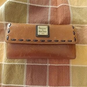 Dooney & Bourke Natural Leather Wallet